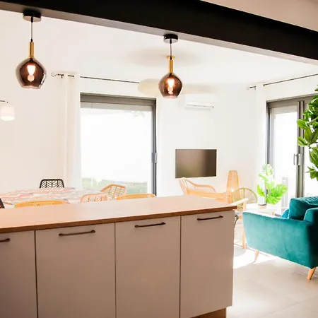 Nomad Home, Avec 1 Parking Prive A 2 Pas De La Cite Medievale Carcassonne Exterior photo